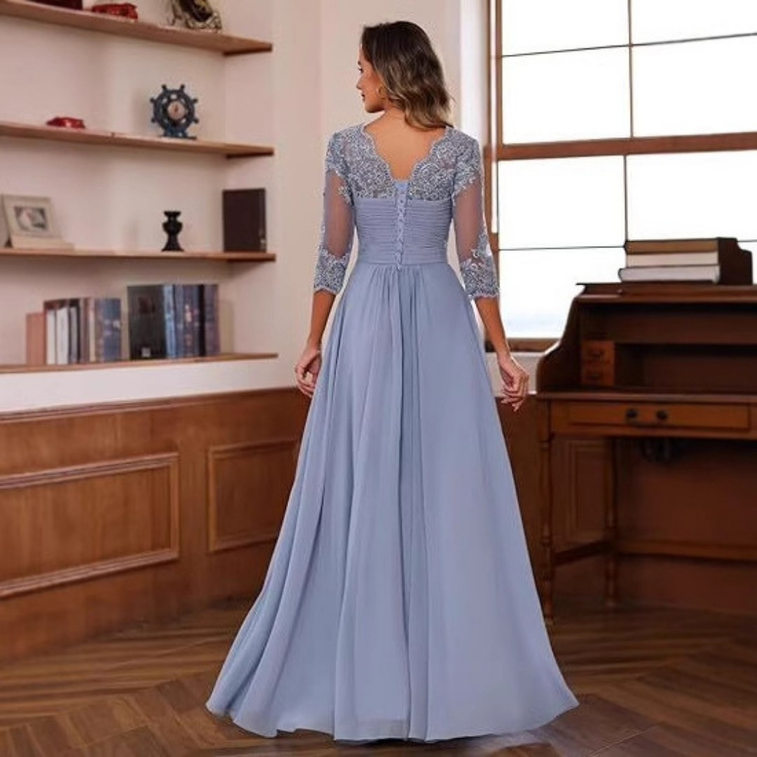 Amelia – Vestido de Noche y Compromiso con Apliques de Encaje
