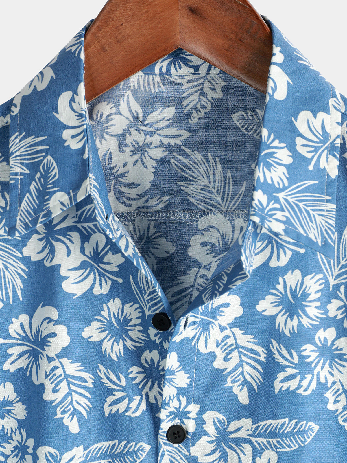 Blusa hawaiana de manga corta con estampado de flores