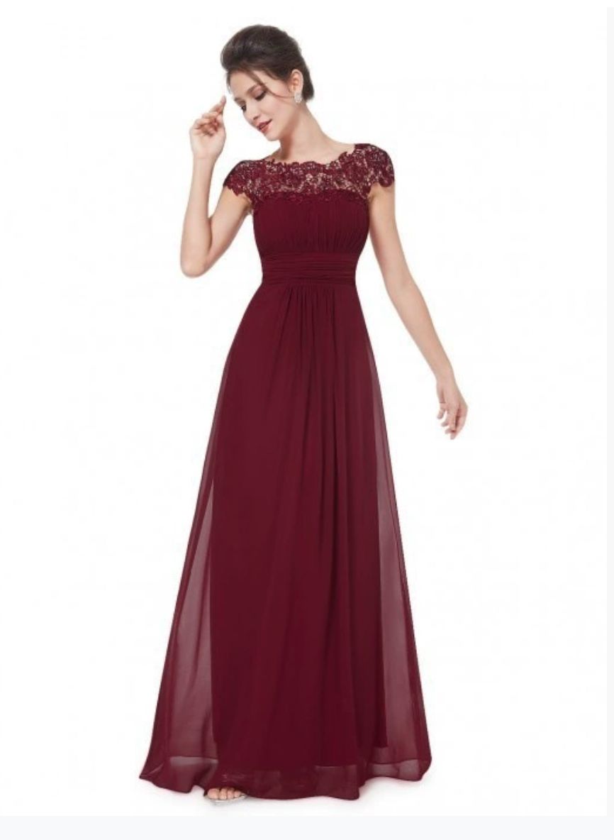 Shirley | Vestido de Dama de Honor con Escote Lacey