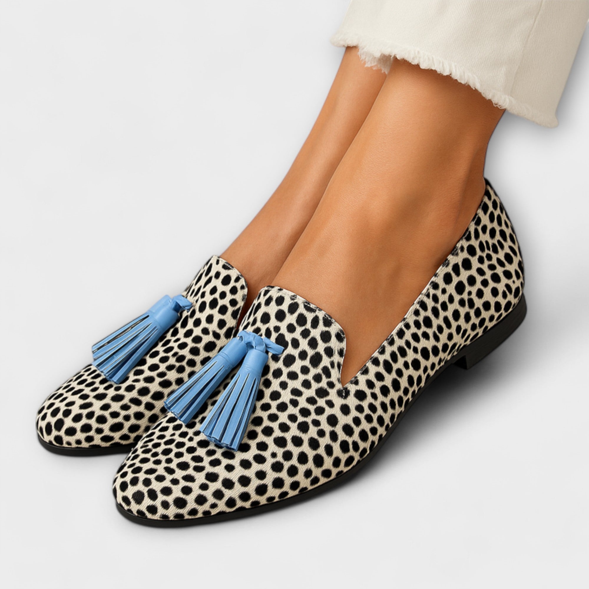 Mira - Mocasín con Borlas