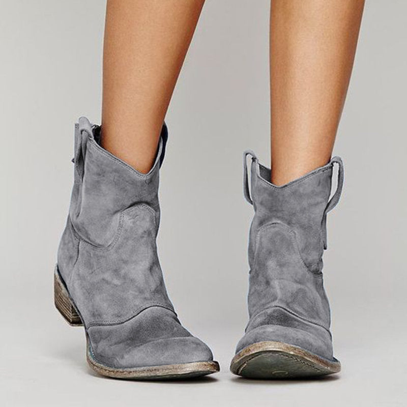 Carlotta – Botines de ante atemporales